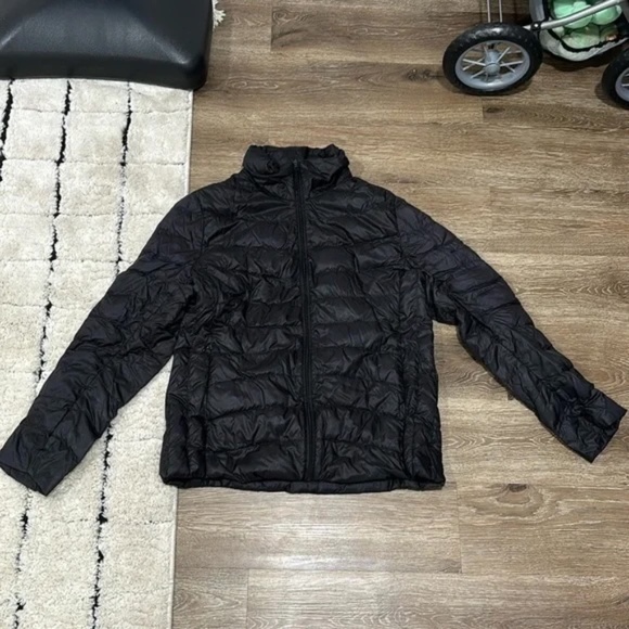 Uniqlo down puffer jacket, black women's size XL - Picture 1 of 5